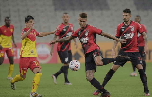 彻底迷失！维斯塔潘痛批红牛赛车：压根找不到问题在哪